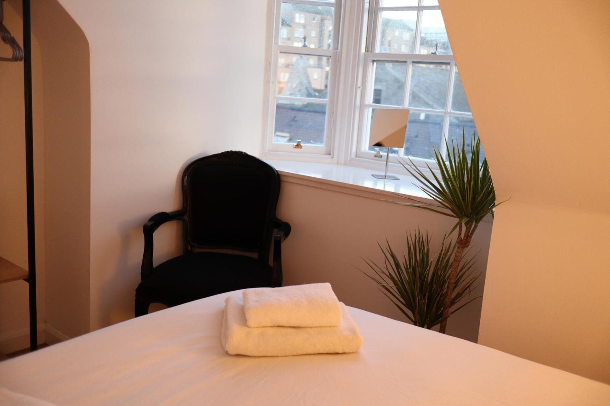 Historic, City Centre Apartment Aberdeen Oda fotoğraf